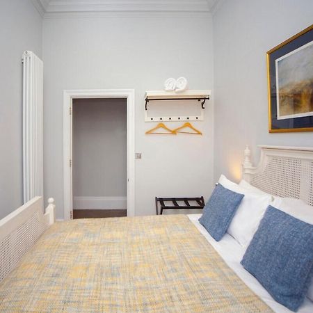 Stylish City Centre Apartment - バース エクステリア 写真