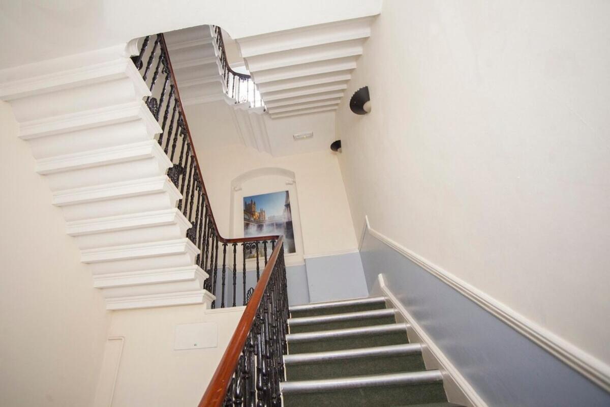 Stylish City Centre Apartment - バース エクステリア 写真